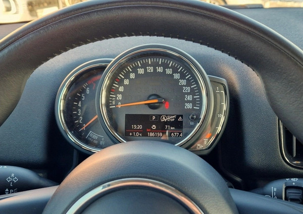 MINI Countryman cena 64900 przebieg: 186200, rok produkcji 2019 z Sosnowiec małe 631
